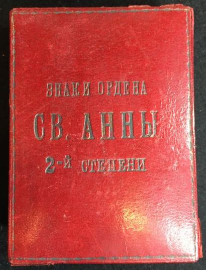 null Ordre de Sainte-Anne, croix de 2e classe en or et émail rouge sombre, les branches...