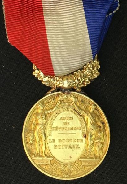 null Ministère de l'Intérieur - Médaille d'honneur pour acte de courage et de dévouement...