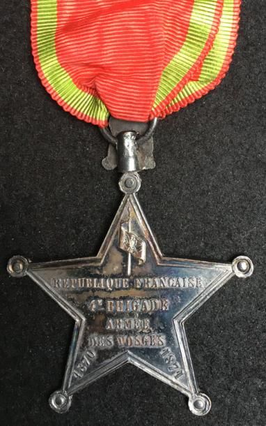 null 4e Brigade de l'Armée des Vosges, médaille commémorative frappée en argent signée...