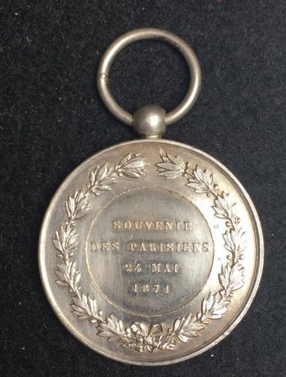 null Ville de Fontainebleau, médaille en argent portant sur l'avers la légende frappée...