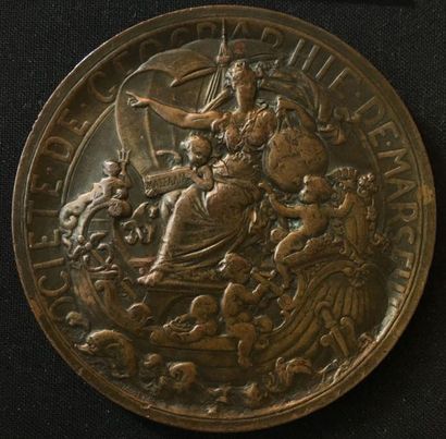 null Société de Géographie de Marseille, grande médaille non portable en bronze figurant...