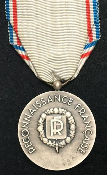 null Médaille de la Reconnaissance Française, 2e classe en argent, deuxième type...