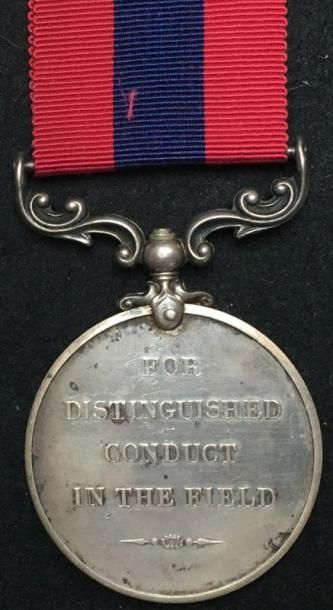 ROYAUME-UNI «Distinguished Conduct Medal», créée en 1854, en argent au profil de...