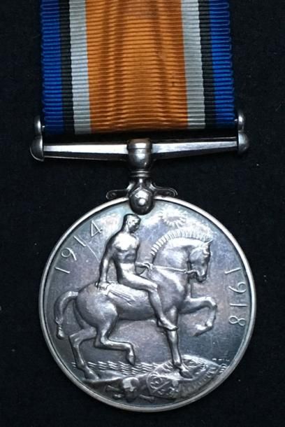 ROYAUME-UNI «British War Medal», créée en 1919, en argent au profil de Georges V,...