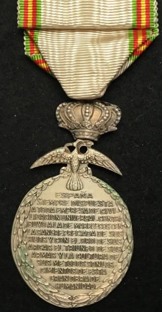 Espagne Médaille de la Paix au Maroc, 1927, en métal argenté, couronne pleine, ruban...