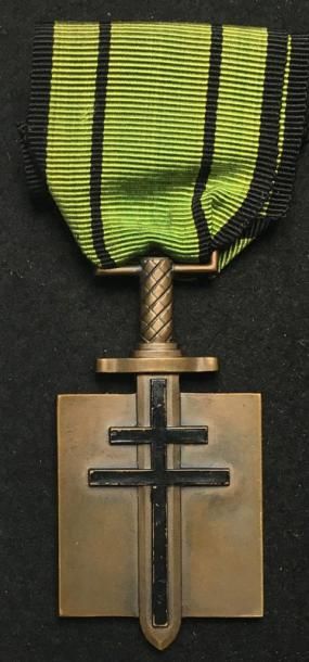 null Ordre de la Libération, fondé en 1940, croix de Compagnon du modèle «de Londres»...