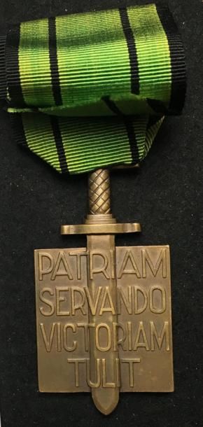 null Ordre de la Libération, fondé en 1940, croix de Compagnon du modèle «de Londres»...