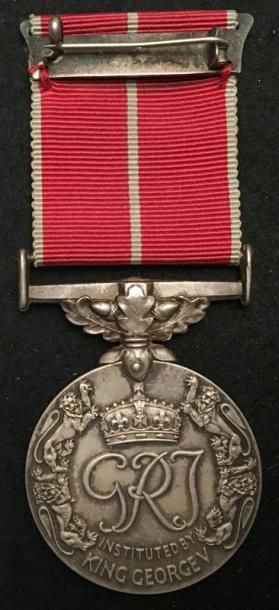 ROYAUME-UNI «British Empire Medal», créée en 1922, en argent, attribution frappée...