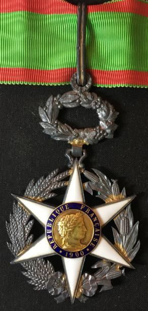 null Ordre du Mérite Agricole, fondé en 1883, bijou de commandeur en vermeil et émail,...