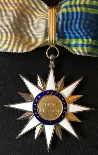 null Ordre du Mérite Maritime, fondé en 1930, bijou de commandeur en vermeil et émail,...