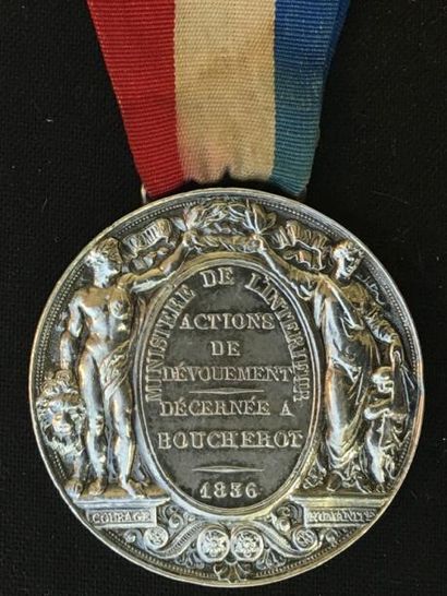 null Monarchie de Juillet, médaille d'honneur de 2e classe en argent au profil de...