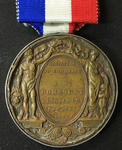null Monarchie de Juillet, médaille d'honneur en bronze, même type, attribution frappée...