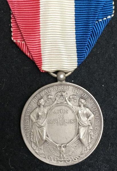 null Second Empire, Algérie et Colonies, médaille d'honneur de 2e classe en argent,...