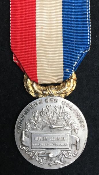 null IIIe République, médaille d'honneur de 1re classe en argent, même type par Roty,...