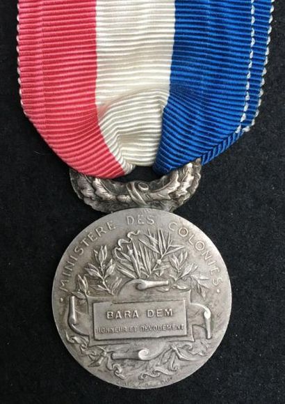 null IIIe République, médaille d'honneur de 2e classe en argent, même type par Roty,...