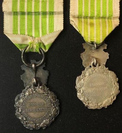 null Médaille d'honneur des Contributions indirectes, créée en 1897, lot de deux...