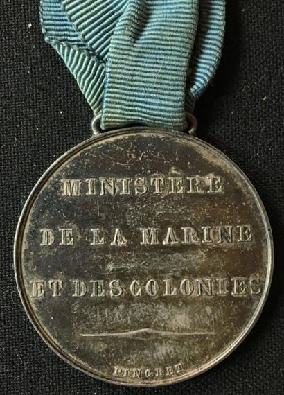 null Médaille de Garde-Pêche, en argent, sur l'avers une composition d'ancre, hameçons...