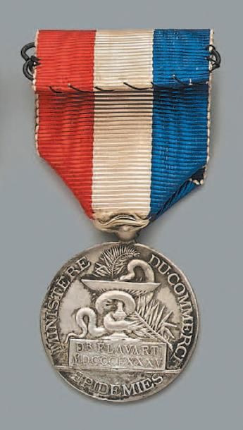 null Ministère du Commerce, médaille des Épidémies en argent, du premier type par...