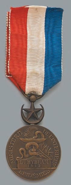 ALGERIE Ministère de l'intérieur, médaille des Épidémies en bronze, du premier type...