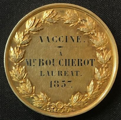 null Monarchie de Juillet - Médaille de la vaccine en vermeil, sur l'avers la composition...