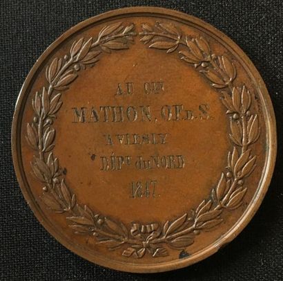 null Monarchie de Juillet - Médaille de la vaccine en bronze, sur l'avers la composition...