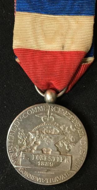 null Médaille d'honneur du ministère du Commerce et de l'Industrie, créée en 1886,...