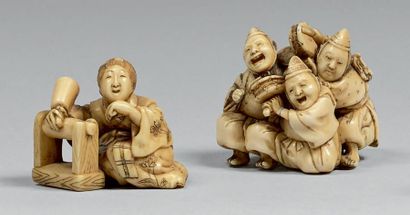 JAPON - Epoque MEIJI (1868-1912) Deux petits okimono dans le style des netsuke en...