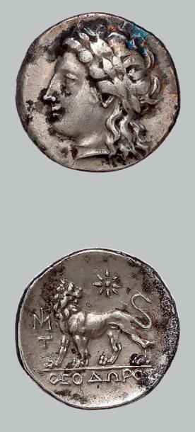 null IONIE Milet (300-250 av. J.-C.)
Didrachme. 5,27 g.
Tête laurée d'Apollon à gauche.
R/...