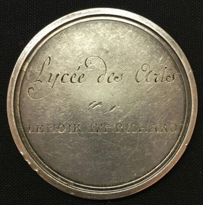 null * Consulat - Lycée des Arts, médaille de prix par Duvivier, en argent, sur l'avers...