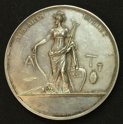 null * Restauration - Médaille de récompenses «AUX ARTS UTILES», par Gayrard et de...