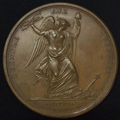 null * Médaille commémorative du 10 août 1792, par Du Vivier en bronze, sur l'avers...