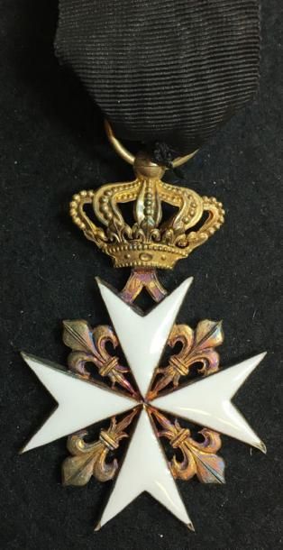null * Ordre de Malte - Croix de chevalier en vermeil et émail, petite couronne articulée...