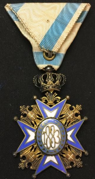 SERBIE Ordre de Saint-Sava, croix de 4e classe (officier) du deuxième type en vermeil...