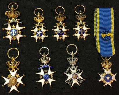 Scandinavie: Norvège, Suède Lot de huit miniatures: Norvège, une croix de chevalier...