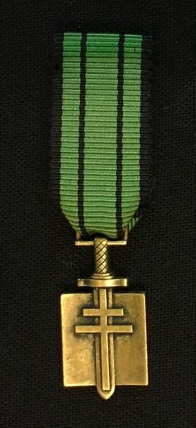 null Seconde Guerre mondiale - Ordre de la Libération, fondé par le général de Gaulle,...