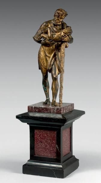 null Statuette en bronze doré représentant Silène portant Hercule enfant, d'après...