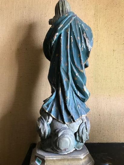 null Statuette de Vierge en bois polychrome.
Italie, XVIIIe siècle.
(Accidents et...