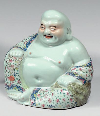 CHINE - Début du XXe siècle 
BUDAI en porcelaine émaillée polychrome dans le style...