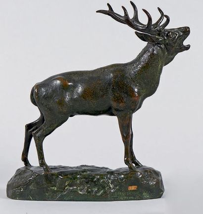 Louis-Antoine bARYE (1795-1875) Cerf bramant
Bronze à patine sombre, signé sur la...