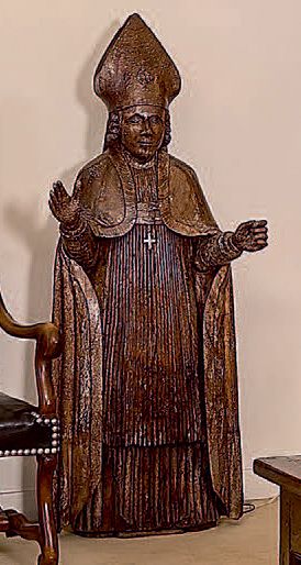 null Grande statuette d'évêque bénissant en chêne sculpté.
XVIe/XVIIe siècle.
(Manque...
