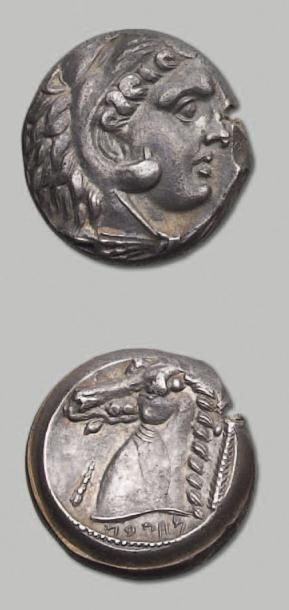 null - Lilybée (325-300 av. J.-C.). Tétradrachme siculo-punique. 16,50 g. Tête d'Héraclès...