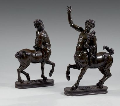 null Deux grandes statuettes d'après les «Centaures Furiani» en bronze à patine sombre....