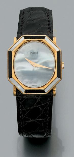PIAGET Ref. 9341, n° 240043
Montre-bracelet en or jaune 18k (750).
Boîtier octogonale...