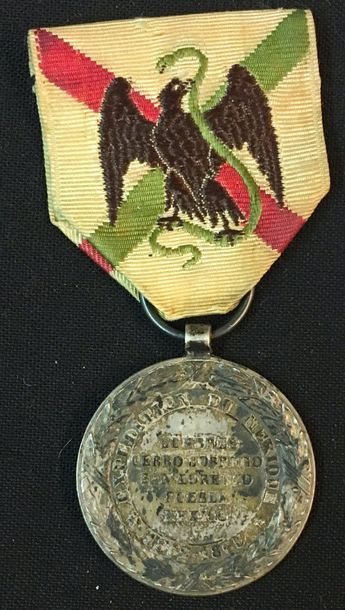 null Médaille du Mexique 1862-1867, par Barre en argent (petites taches), ruban d'époque...