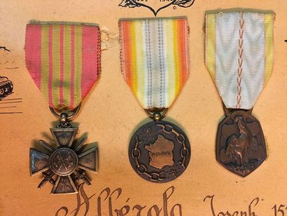 null Souvenirs d'un sapeur de l'Armée Giraud, trois médailles : une Croix de guerre...
