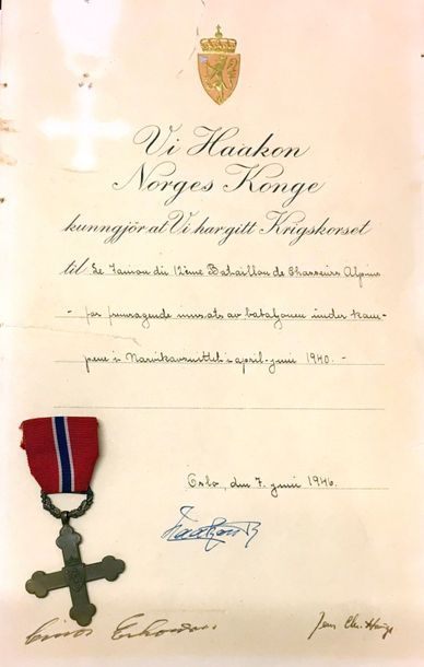 null Norvège - Croix de guerre attribuée au fanion du 12e bataillon de Chasseurs...