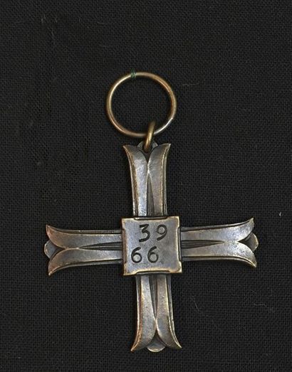 null Pologne - Croix de Monte Cassino, créée en 1944 par le gouvernement polonais...