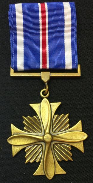 null États-Unis d'Amérique, USA - «Distinguished
Flying Cross» DFC, créée en 1926,...
