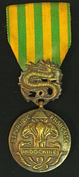 null Médaille commémorative de la campagne d'Indochine, fabrication locale en deux...