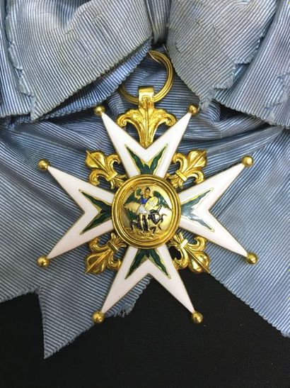 null Ordre du Saint-Esprit, fondé par Henri III en 1578. Croix de chevalier en or...